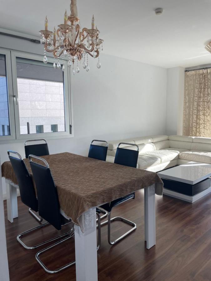 Fira De Barcelona City View Apartment With Garage Parking L'Hospitalet de Llobregat Exterior foto