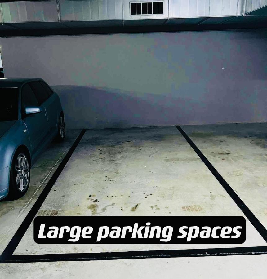 Fira De Barcelona City View Apartment With Garage Parking L'Hospitalet de Llobregat Exterior foto
